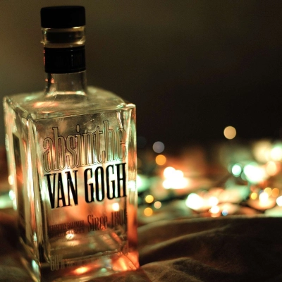 Les origines et la fabrication de l'absinthe